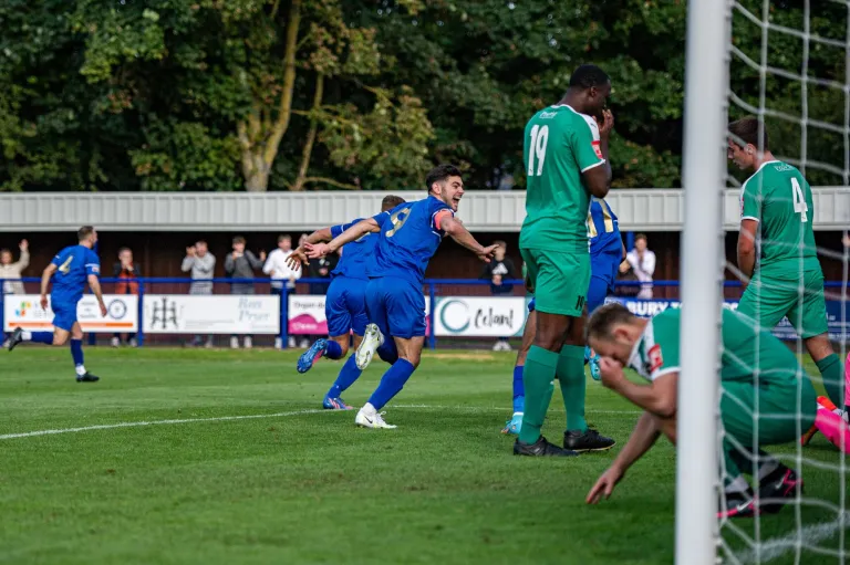 Photo 28 of 36, Bury Town vs Basildon United 17/09/2022