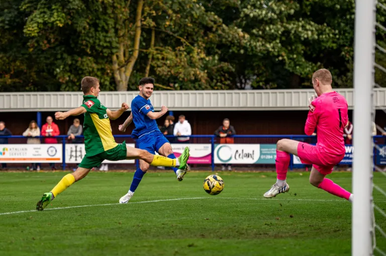 Photo 10 of 23, Bury Town vs Hullbridge Sports 22/10/2022