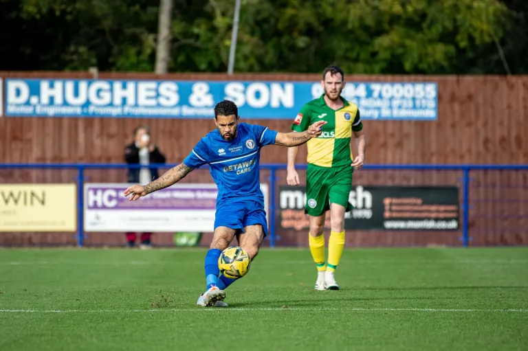Photo 17 of 23, Bury Town vs Hullbridge Sports 22/10/2022