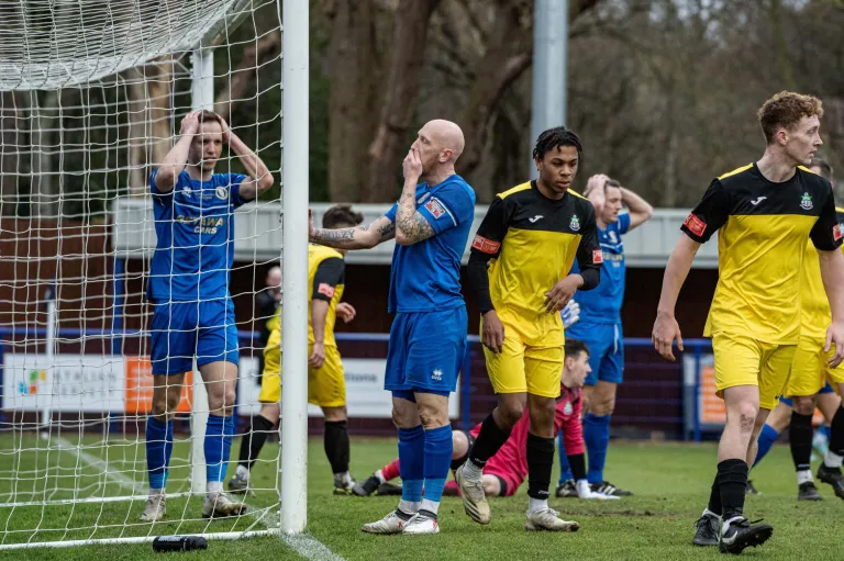 Photo 9 of 30, Bury Town vs Great Wakering Rovers 04/02/2023