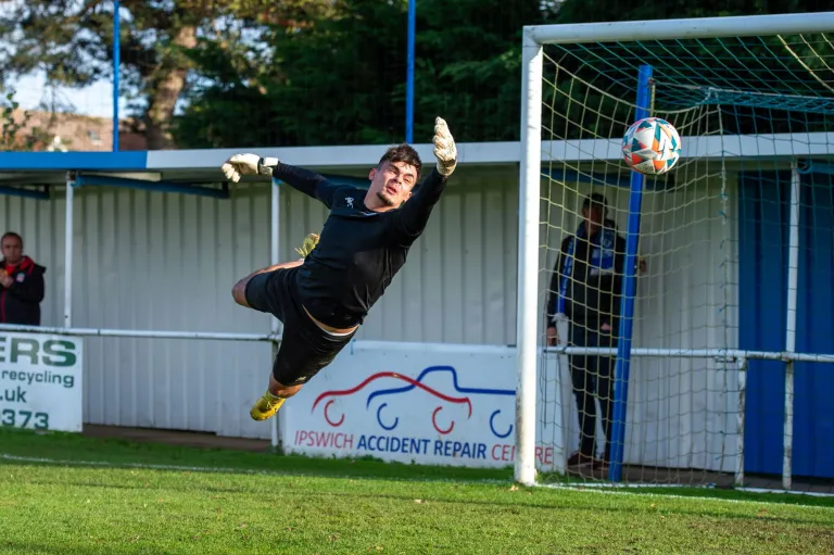 Photo 33 of 34, Ipswich Wanderers vs Bury Town 04/11/2023
