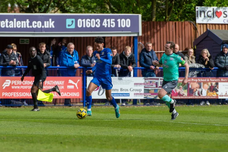 Photo 16 of 59, Bury Town vs Enfield 20/04/2024