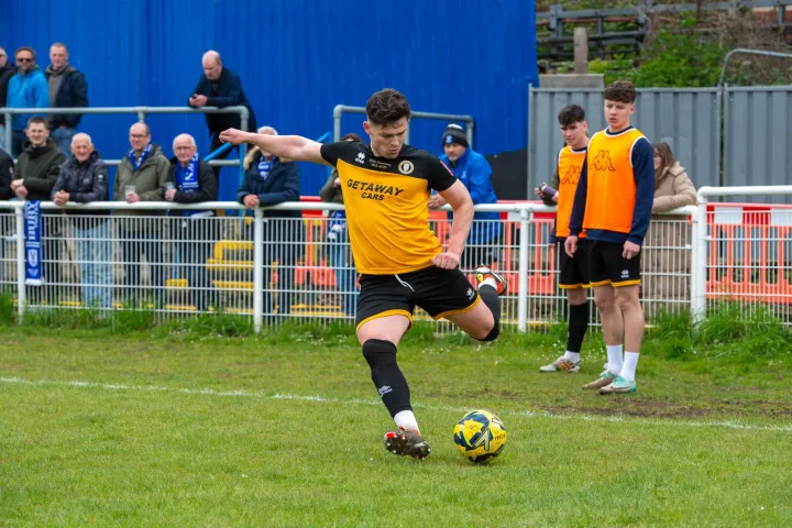 Photo 3 from Redbridge vs Bury Town 27/04/2024