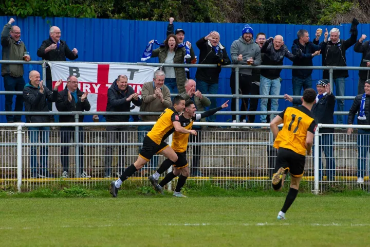 Photo 4 from Redbridge vs Bury Town 27/04/2024