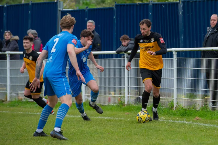 Photo 38 of 51, Redbridge vs Bury Town 27/04/2024