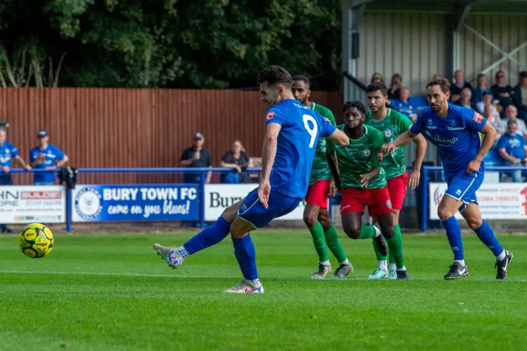 Photo 14 of 39, Bury Town vs Sporting Bengal Utd – 31/08/2024