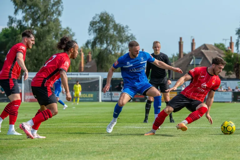 Photo 9 of 16, Felixstowe & Walton vs Bury Town 26/08/2024