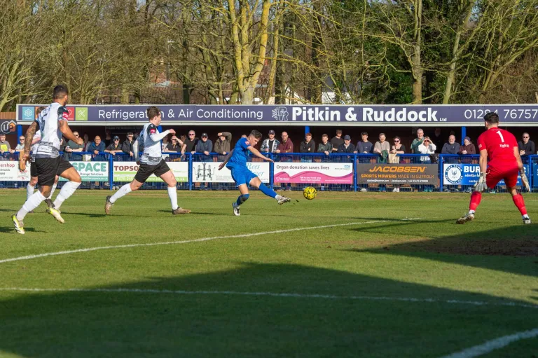Photo 23 of 59, Bury Town vs Cambridge City 08/03/2025
