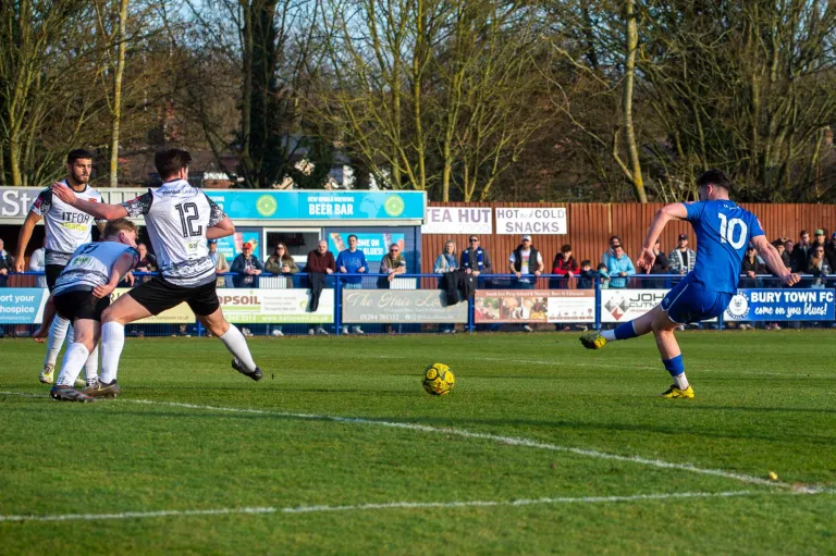 Photo 41 of 59, Bury Town vs Cambridge City 08/03/2025