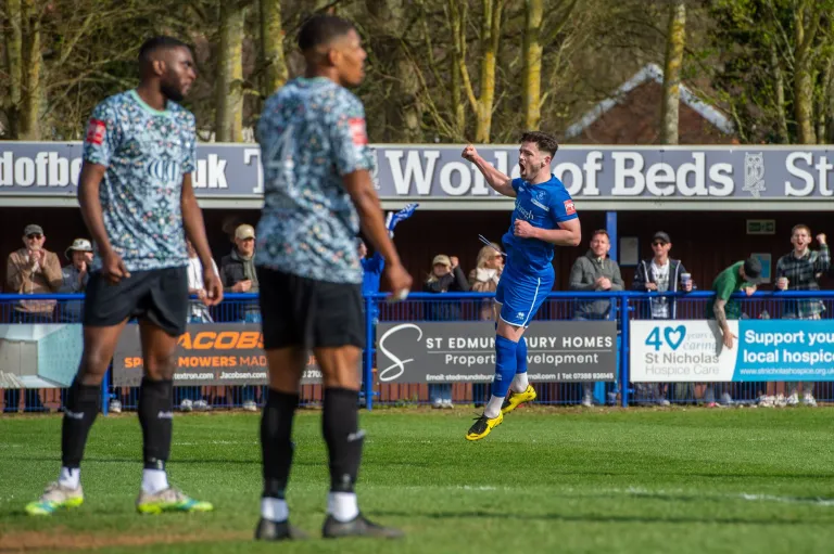 Photo 21 of 60, Bury Town vs Walthamstow 29/03/2025