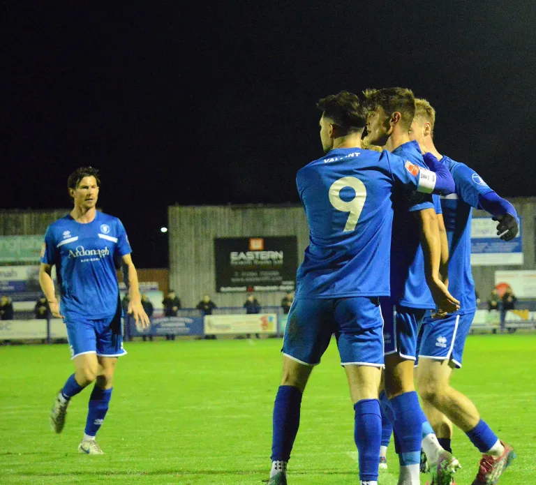 Photo 4 of 26, Bury Town vs St Ives Town 14/10/2025