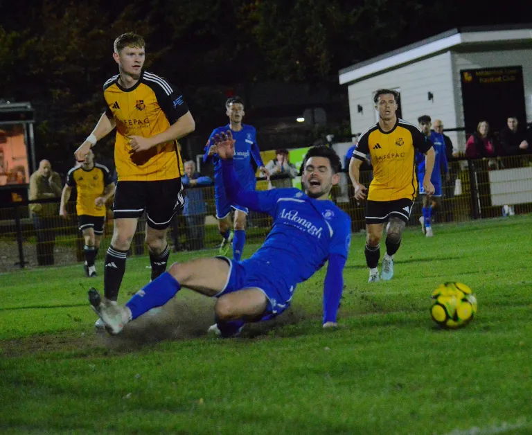 Photo 5 of 36, Bury Town vs Mildenhall Town 01/10/2025