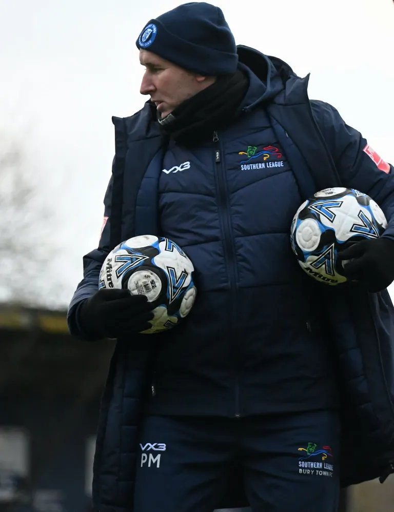 Photo 10 of 88, Bury Town vs Barwell 06/12/2025