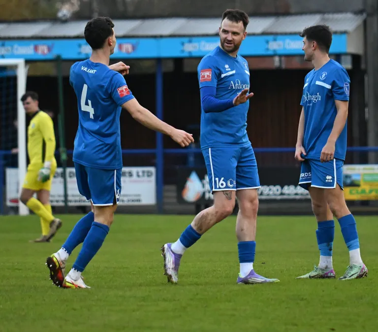 Photo 37 of 88, Bury Town vs Barwell 06/12/2025