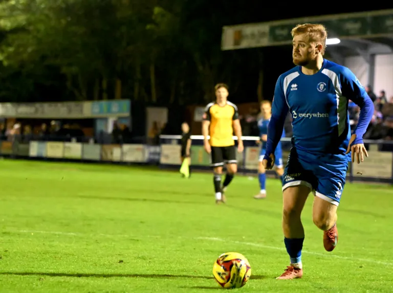 Photo 30 of 35, Bury Town v Mildenhall Town